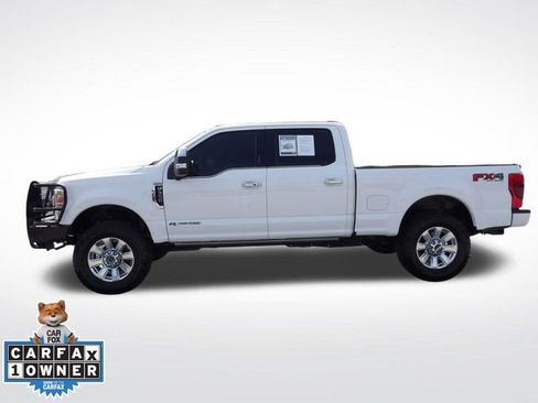 Used 2022 Ford F350 Platinum AWD/4WD image 4