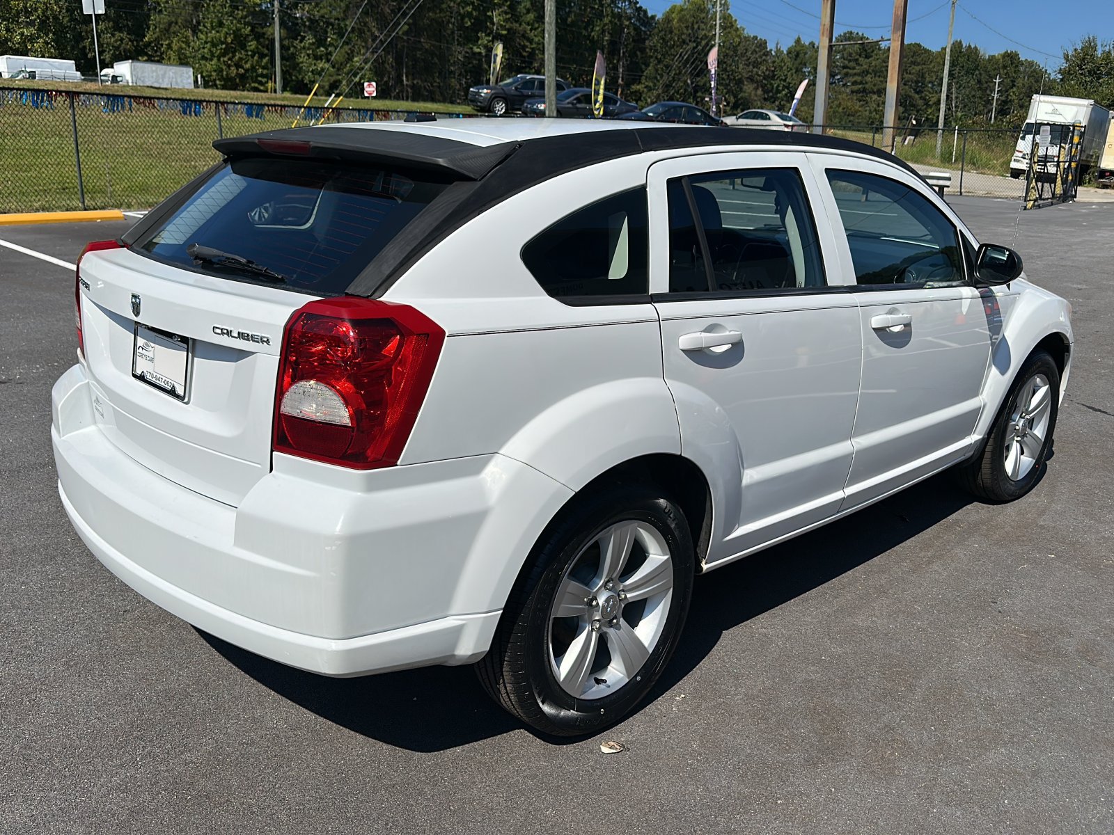 Used 2011 Dodge Caliber Uptown w/ Driver Convenience Group FWD image 5
