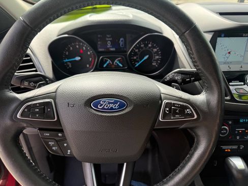 Used 2018 Ford Escape Titanium w/ Ford Safe & Smart Package AWD/4WD image 23