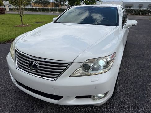 Used 2010 Lexus LS 460 RWD image 16