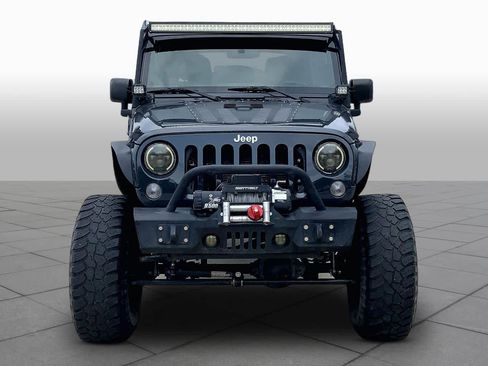Used 2017 Jeep Wrangler Unlimited Sport AWD/4WD image 4