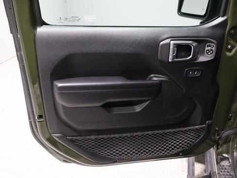 Certified 2021 Jeep Wrangler Sport S image 14