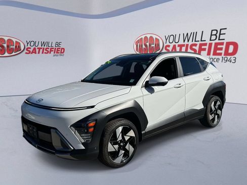 Used 2025 Hyundai Kona Limited AWD/4WD image 3