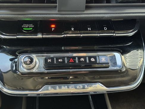 Used 2023 Lincoln Corsair Reserve w/ Equipment Group 201A image 15