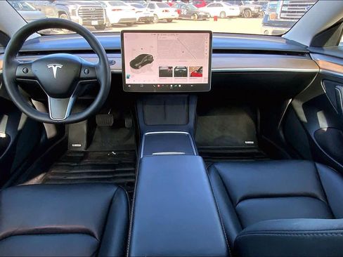 Used 2022 Tesla Model 3 image 15