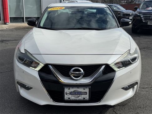 Used 2016 Nissan Maxima SR image 2