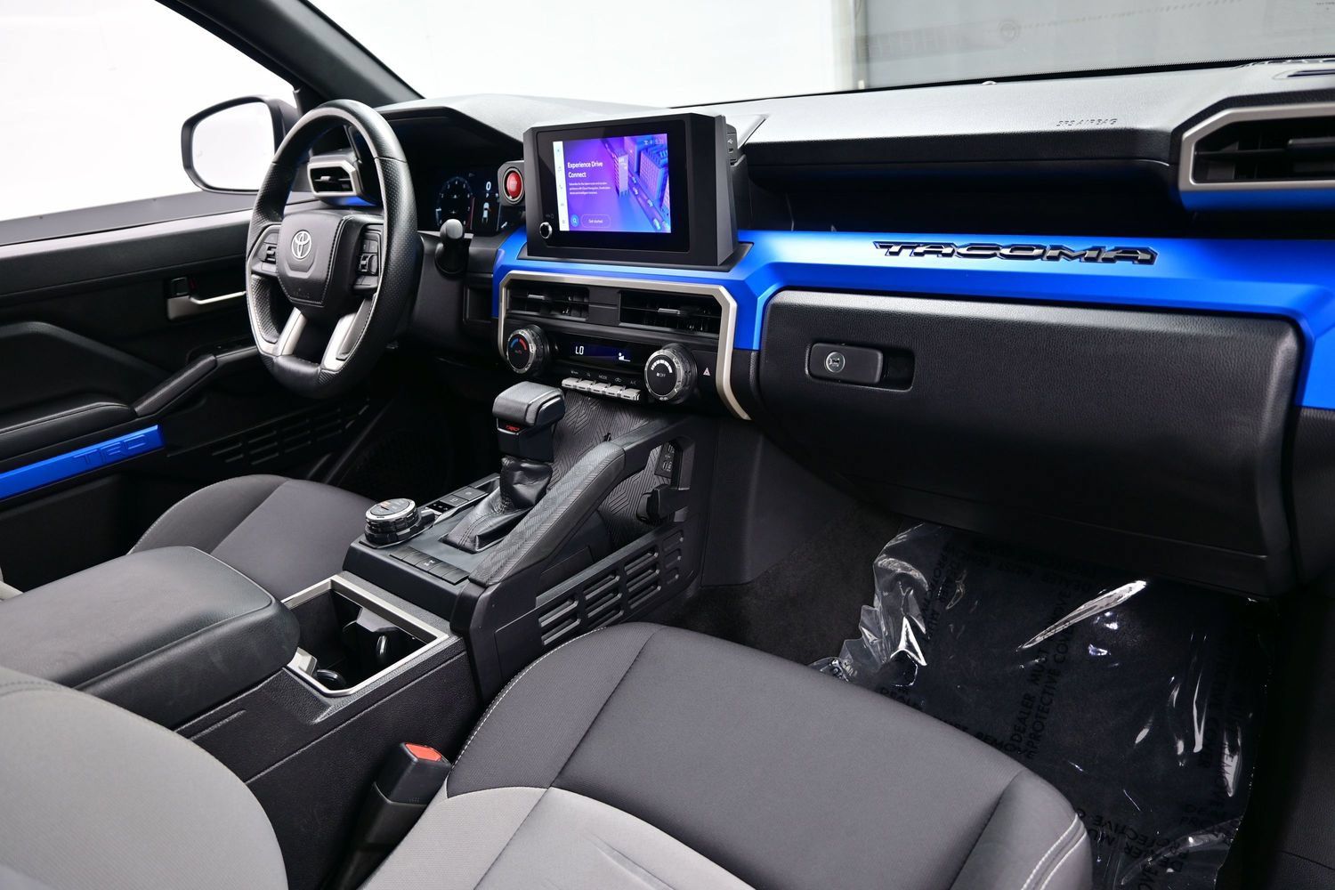 Used 2024 Toyota Tacoma TRD Off-Road AWD/4WD image 14