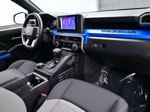 Used 2024 Toyota Tacoma TRD Off-Road AWD/4WD image 14