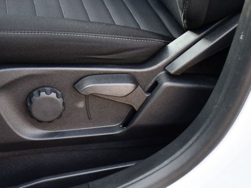 Used 2024 Ford Edge SE w/ Black Appearance Package AWD/4WD image 25