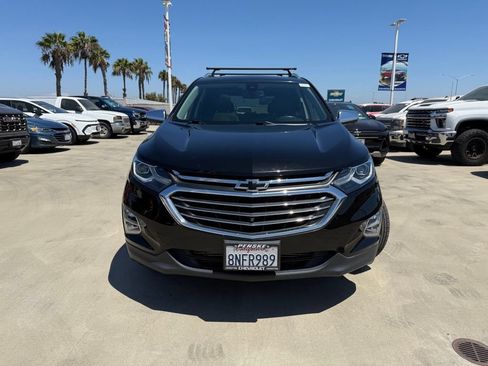 Used 2020 Chevrolet Equinox Premier FWD image 2