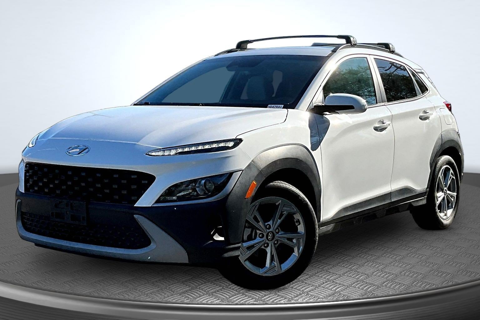 Used 2023 Hyundai Kona SEL FWD image 1
