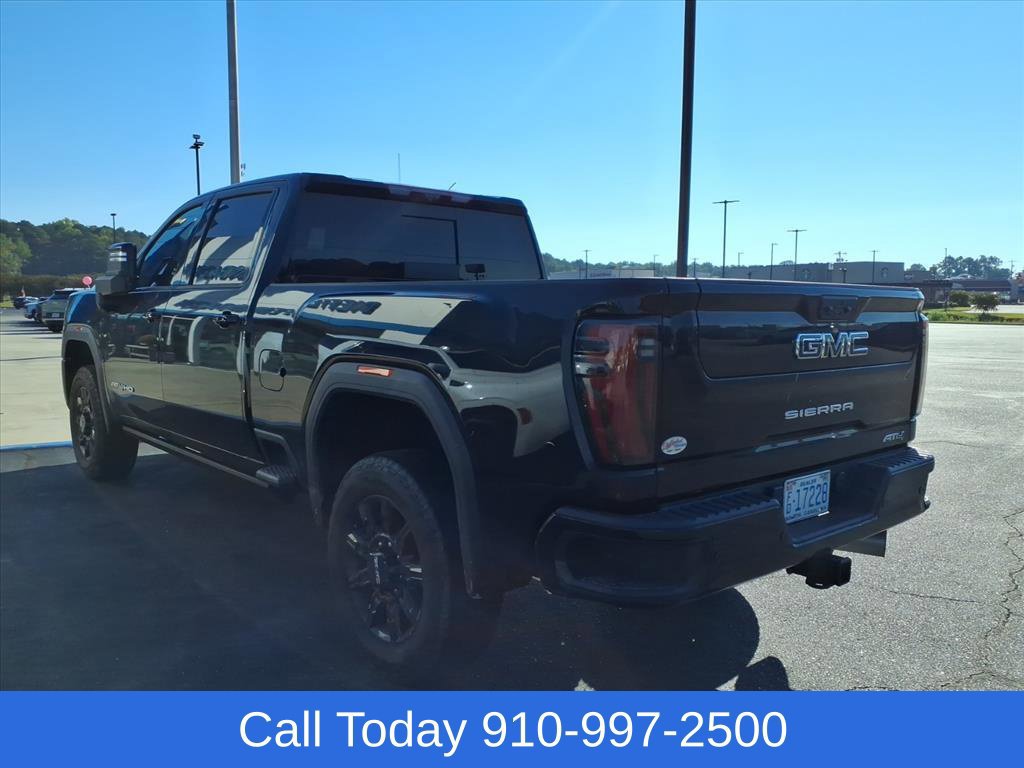 Used 2024 GMC Sierra 2500 AT4 w/ AT4 Premium Plus Package AWD/4WD image 4