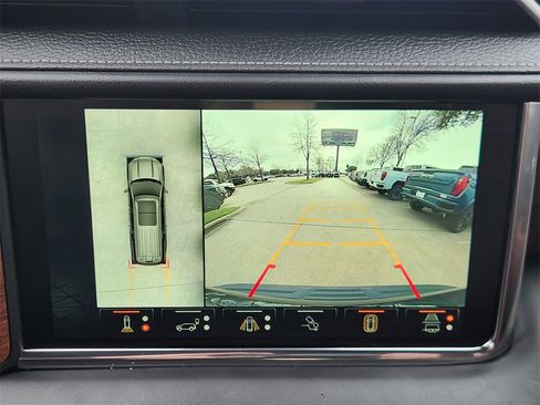 Used 2023 GMC Yukon XL Denali Ultimate image 15