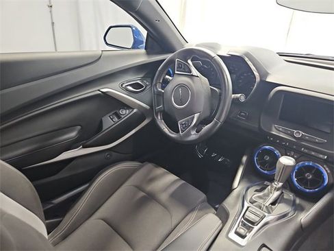 Used 2021 Chevrolet Camaro LT image 12