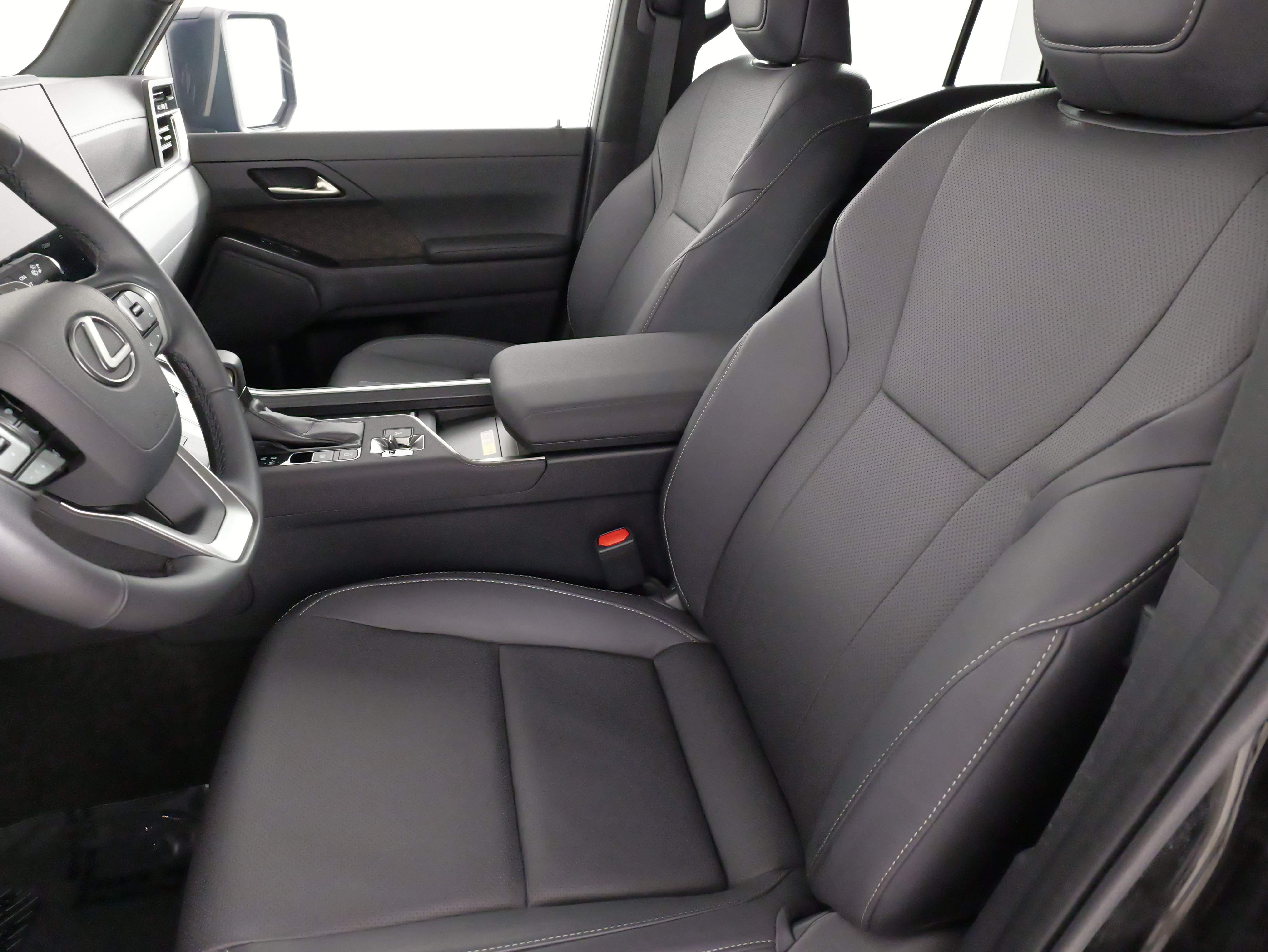 Used 2024 Lexus GX 550 w/ Accessory Package (2T) AWD/4WD image 29