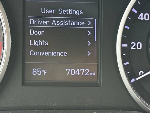 Used 2019 Hyundai Elantra Limited w/ Cargo Package FWD image 4