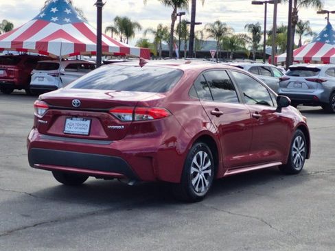 Used 2022 Toyota Corolla LE image 5