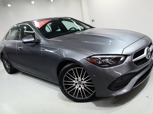 Used 2025 Mercedes-Benz C 300 4MATIC Sedan image 8