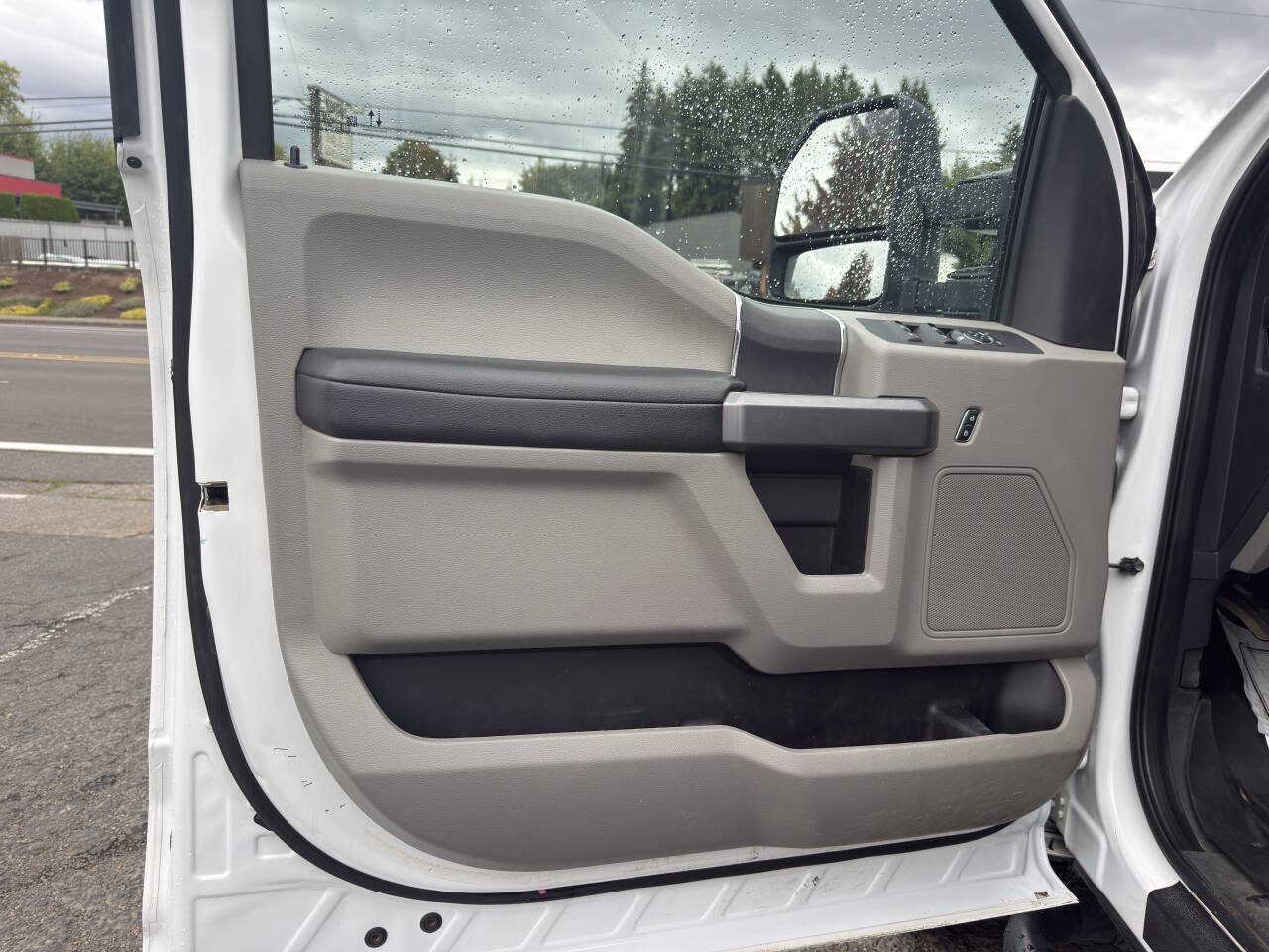 Used 2022 Ford F350 XLT w/ XLT Value Package AWD/4WD image 15