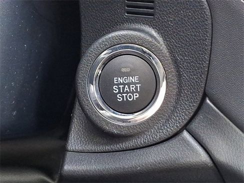 Used 2025 Subaru Outback Limited image 26