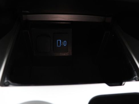 Used 2023 Ford Explorer XLT w/ Equipment Group 202A image 28