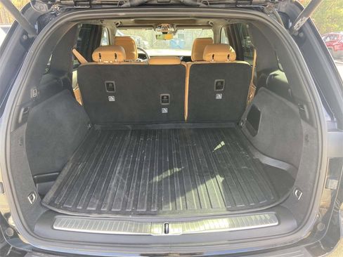 Used 2023 Jeep Grand Cherokee Summit image 9