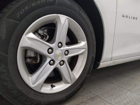 Used 2023 Chevrolet Malibu LS FWD image 31