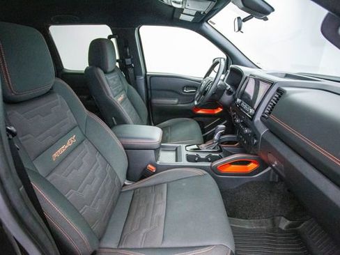 Used 2022 Nissan Frontier PRO-4X w/ Technology Package image 20