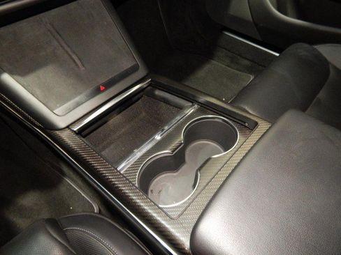 Used 2021 Tesla Model S Plaid image 24