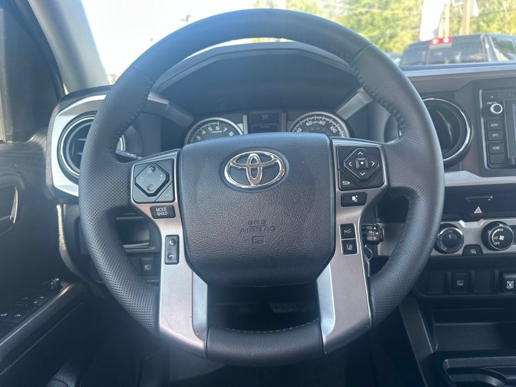 Used 2019 Toyota Tacoma SR5 AWD/4WD image 19