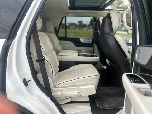 Used 2024 Lincoln Navigator Black Label AWD/4WD image 21