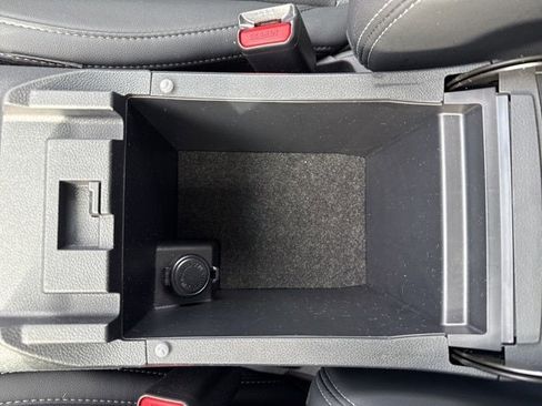 Used 2022 Subaru Legacy Limited image 35