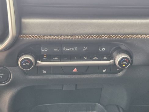 Used 2025 MAZDA CX-50 AWD 2.5 Hybrid w/ Weather Package image 18