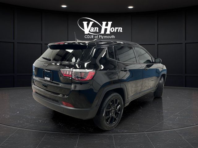 Used 2025 Jeep Compass Latitude w/ Altitude Special Edition AWD/4WD image 7