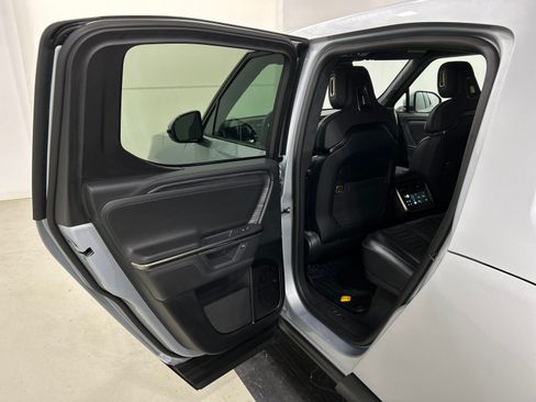 Used 2025 Rivian R1T Adventure AWD/4WD image 17