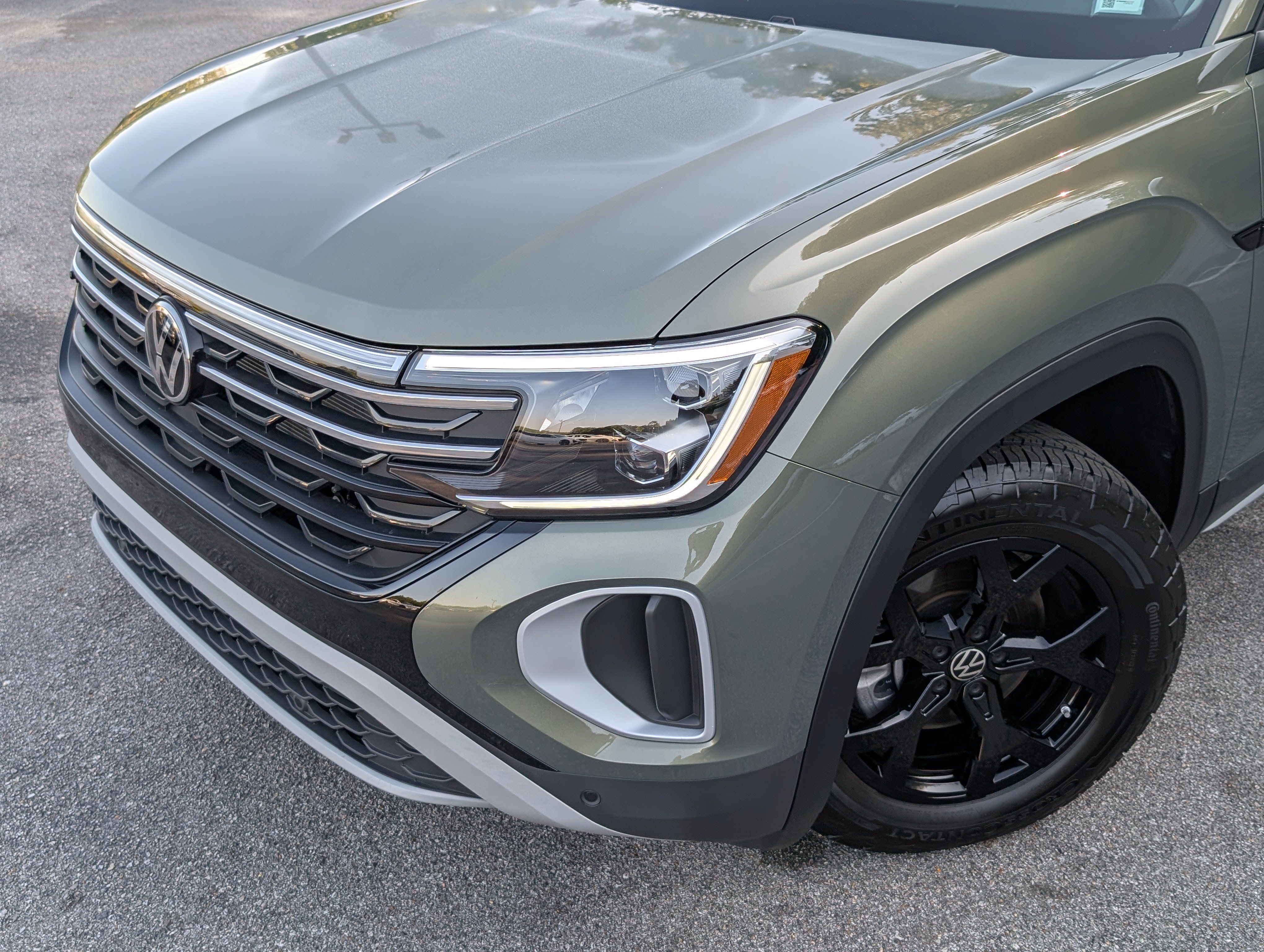 Used 2026 Volkswagen Atlas Peak Edition AWD/4WD image 13