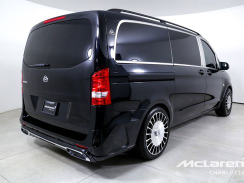 Used 2018 Mercedes-Benz Metris Passenger image 8