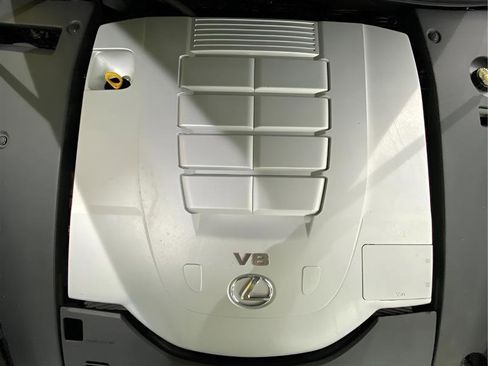 Used 2013 Lexus LS 460 AWD w/ Comfort Pkg image 26