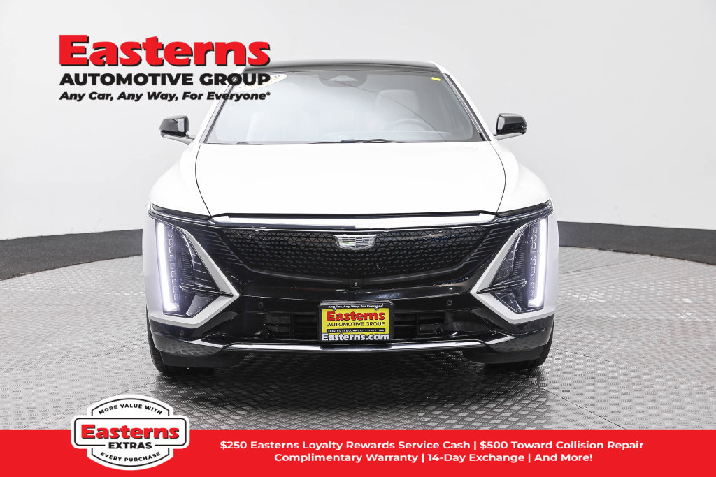 Used 2024 Cadillac Lyriq Sport RWD image 3