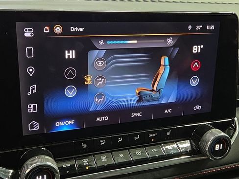 Used 2024 Chevrolet Colorado Z71 w/ Z71 Convenience Package 2 image 24