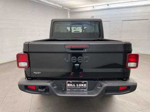 New 2026 Jeep Gladiator Sport image 4