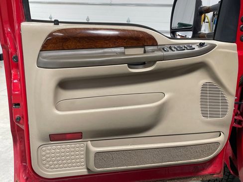 Used 2000 Ford F250 Lariat image 13