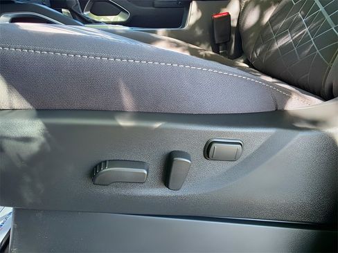 New 2026 Nissan Frontier SV w/ All-Weather Content Package image 18