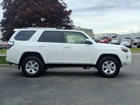 Certified 2024 Toyota 4Runner SR5 Premium w/ Moonroof Package AWD/4WD image 24