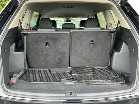 Certified 2025 Volkswagen Atlas SE w/ Black Wheel Package AWD/4WD image 20