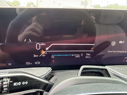 New 2025 Cadillac Escalade IQ Luxury 1 w/ Smart Trailering package AWD/4WD image 28
