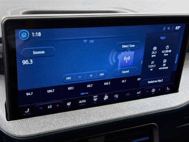 Used 2025 Ford Maverick XLT w/ XLT Luxury Package AWD/4WD image 14