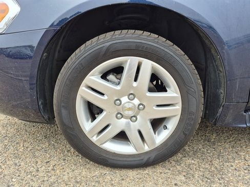 Used 2012 Chevrolet Impala LT FWD image 15