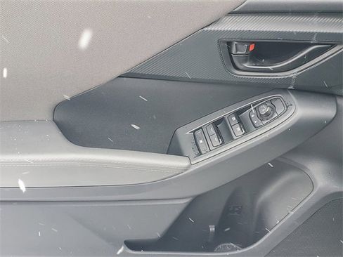 Certified 2024 Subaru Crosstrek 2.0i Premium image 15