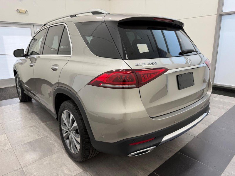 Used 2021 Mercedes-Benz GLE 450 4MATIC image 4